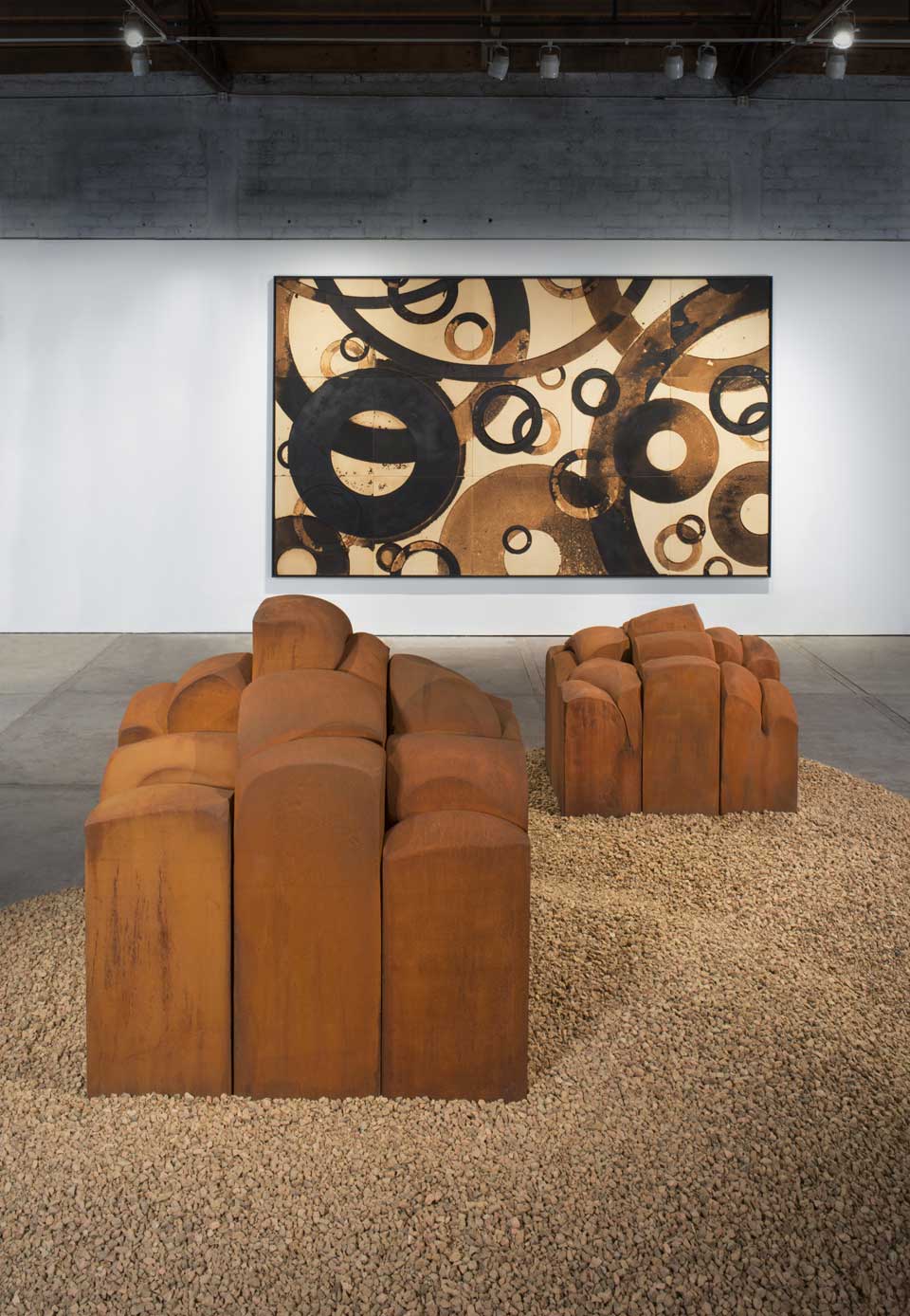 Tom Joyce, sculpture, forged stainless steel BERG XIX, in process. Photo © 2016 Anne-Marie Bouttiaux