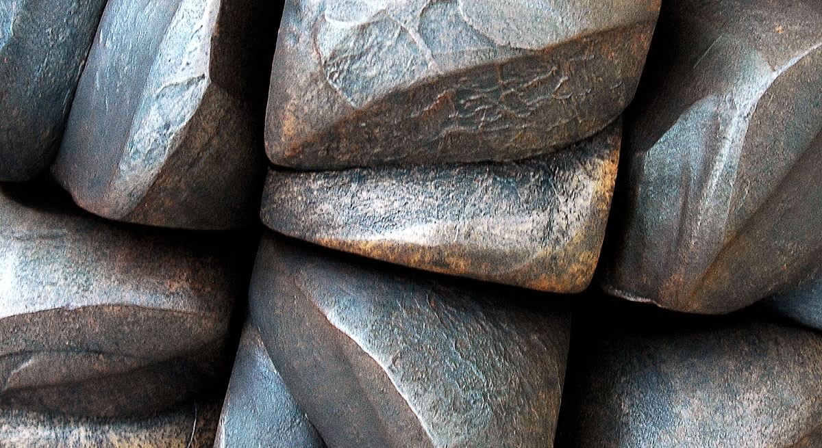 Bloom, Bloom III, 2005. Forged high carbon steel. Copyright &copy; Tom Joyce Studio.